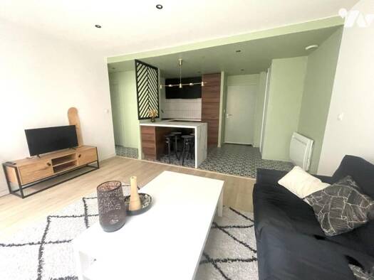 Appartement à vendre 271 800 € 1 chambre 44,5 m² RDC Lille 59800