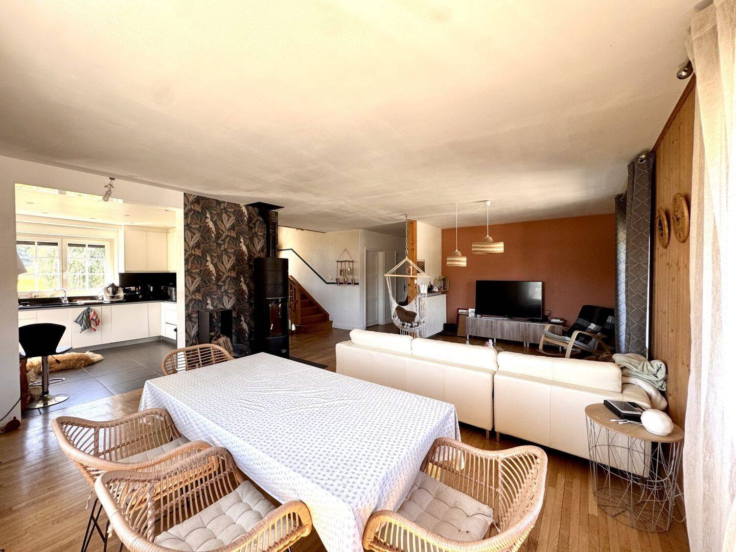 Maison 9 pièces 250 m² · à Mouthe · 250 m² · 455 400 €