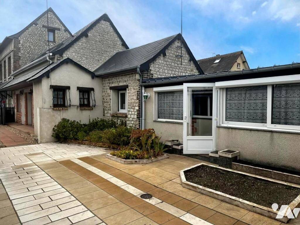 Maison 126 m² · à Saint-Étienne-du-Rouvray · 126 m² · 202 800 €
