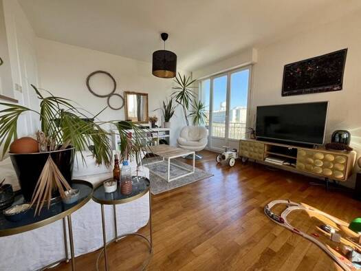 Appartement à vendre 234 300 € 5 pièces 3 chambres 102 m² Étage 4/4 Centre Brest 29200