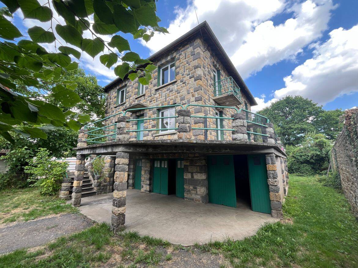 Maison 9 pièces 186 m² · à Issoire · 186,4 m² · 300 000 €