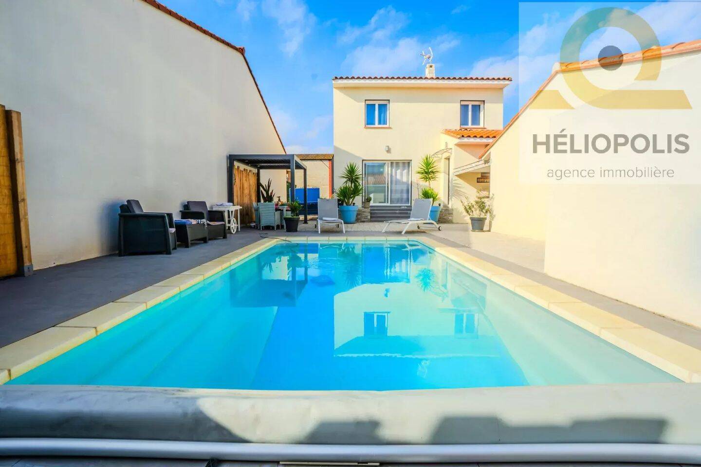 Maison 4 pièces 110 m² · à Saint-Nazaire · 110 m² · 1 650 €