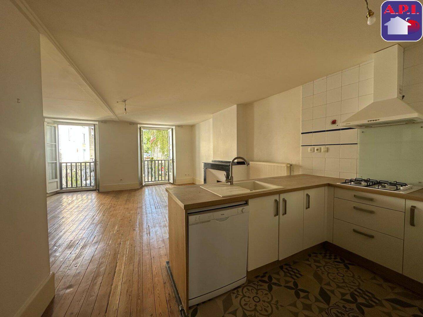 Appartement 3 pièces 81 m² · à Foix · 81 m² · 600 €