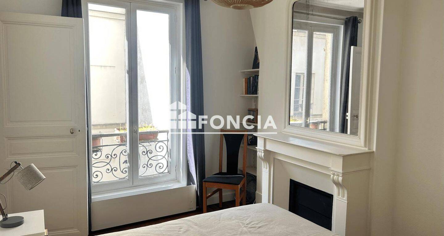 Appartement 2 pièces 34 m² · à Paris 10ème Arrondissement · 34 m² · 1 275 €/mois
