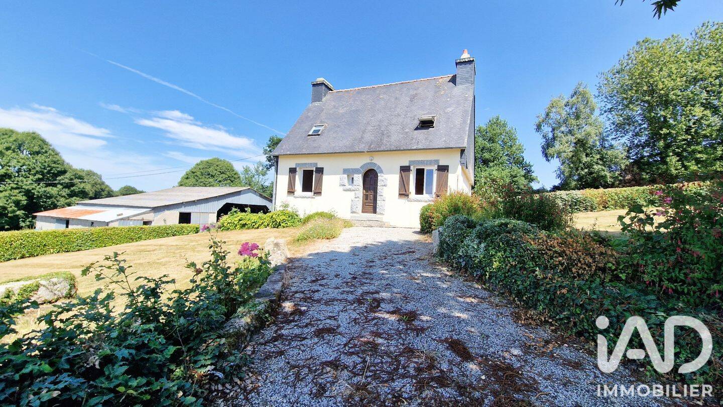Maison 5 pièces 101 m² · à Maël-Carhaix · 101 m² · 147 500 €