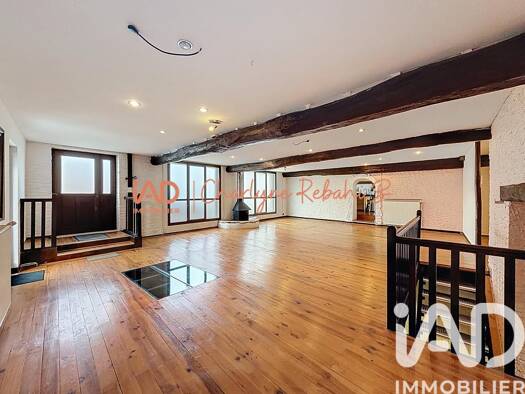 Maison de ville à vendre 295 000 € 7 pièces 3 chambres 239 m² 180 m² de terrain La Côte-Saint-André 38260