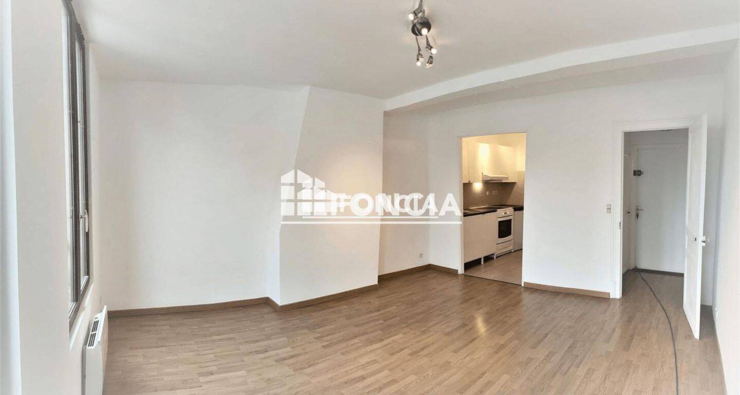 Appartement 1 pièce 31 m² · à Magny-en-Vexin · 31 m² · 560 €