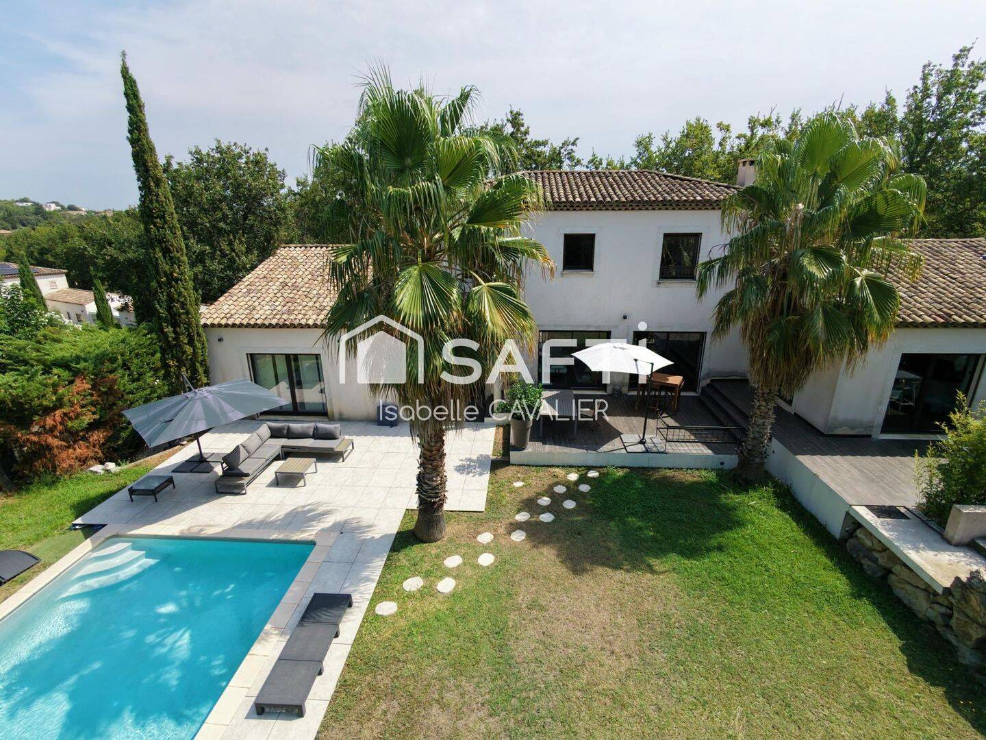 Maison 7 pièces 236 m² · à Rochefort-du-Gard · 236 m² · 789 000 €
