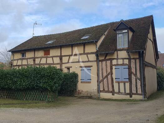 Maison à vendre 299 600 € 6 pièces 4 chambres 134 m² 245 m² de terrain La Ferté-Saint-Aubin 45240