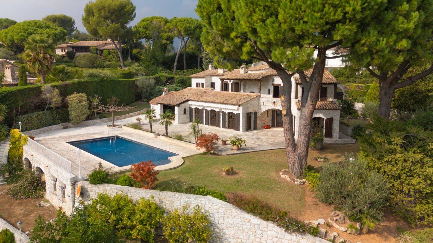 Maison 2 pièces 257 m² · à Saint-Paul-de-Vence · 256,9 m² · 2 990 000 €