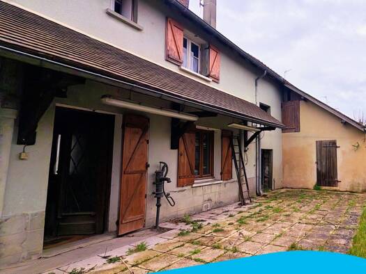 Maison à vendre 110 000 € 3 pièces 2 chambres 77 m² 90 m² de terrain Thoury-Férottes 77940