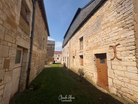 Maison à vendre 59 000 € 3 pièces 2 chambres 130 m² 185 m² de terrain Thin-le-Moutier 08460