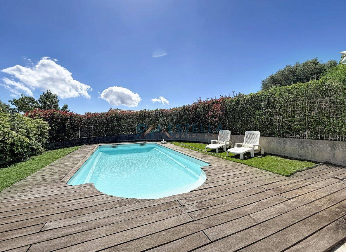 Maison 4 pièces 141 m² · à Afa · 141 m² · 590 000 €