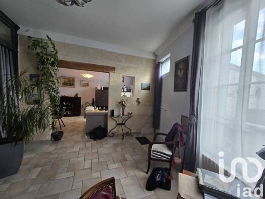 Maison de ville à vendre 258 000 € 6 pièces 5 chambres 166 m² 245 m² de terrain Centre Tonnay-Charente 17430