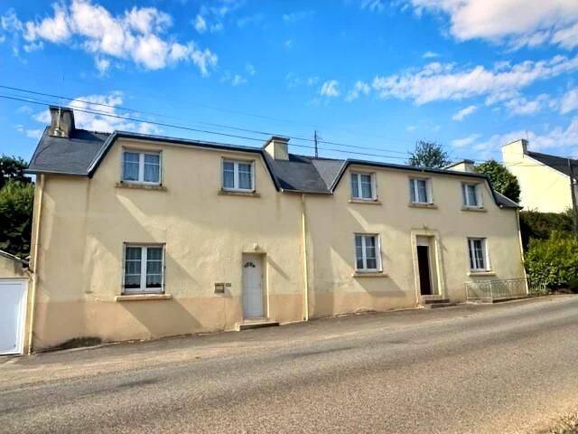 Maison 7 pièces 152 m² · à Le Cloître-Pleyben · 152 m² · 110 775 €