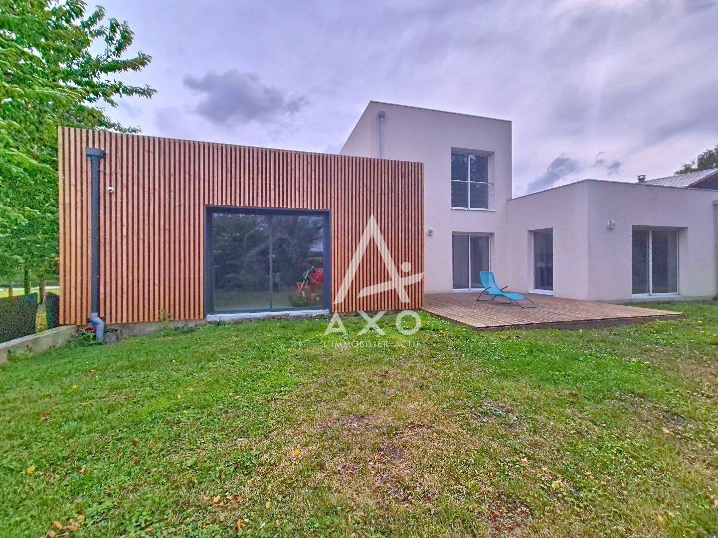 Maison 5 pièces 120 m² · à Essuiles · 120 m² · 357 000 €