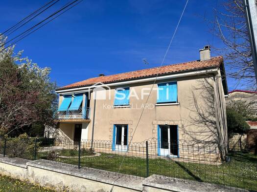 Maison à vendre 168 000 € 6 pièces 4 chambres 102 m² 1 240 m² de terrain Vilhonneur 16220