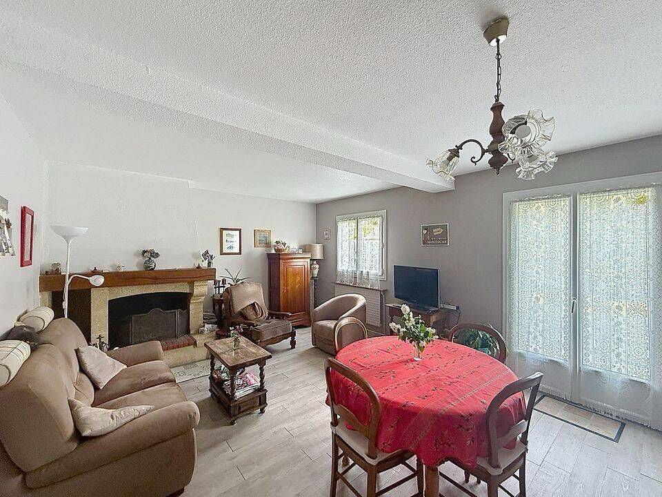 Maison 5 pièces 105 m² · à Bassens · 105 m² · 284 850 €