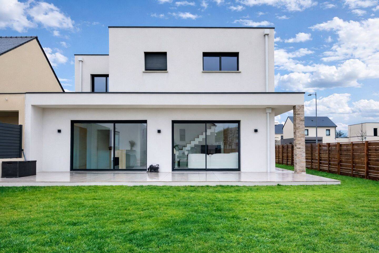 Maison 5 pièces 130 m² · à Écouflant · 130,3 m² · 434 000 €
