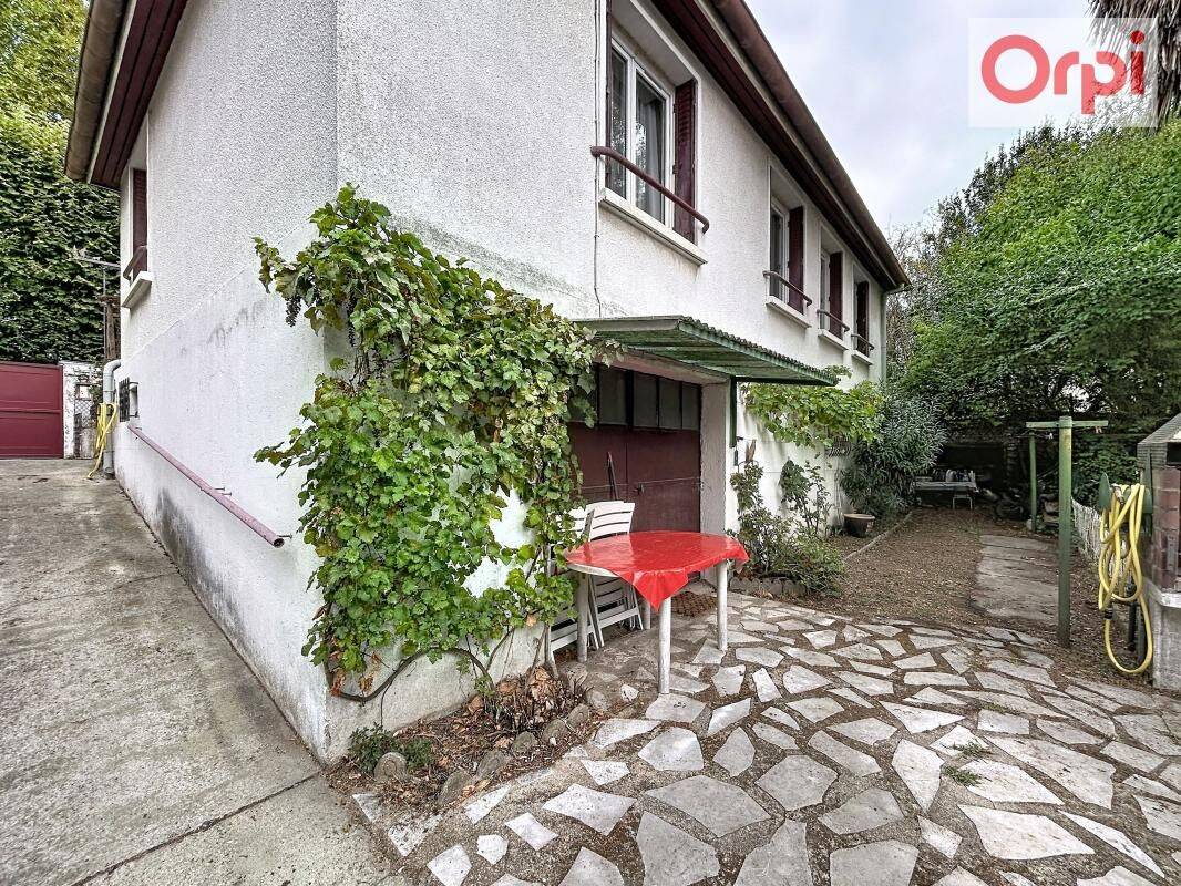 Maison 4 pièces 67 m² · à Choisy-le-Roi · 66,9 m² · 330 000 €