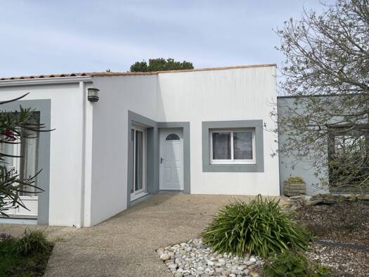 Maison de plain-pied à vendre 449 280 € 5 pièces 3 chambres 152,2 m² 488 m² de terrain La Jarne 17220