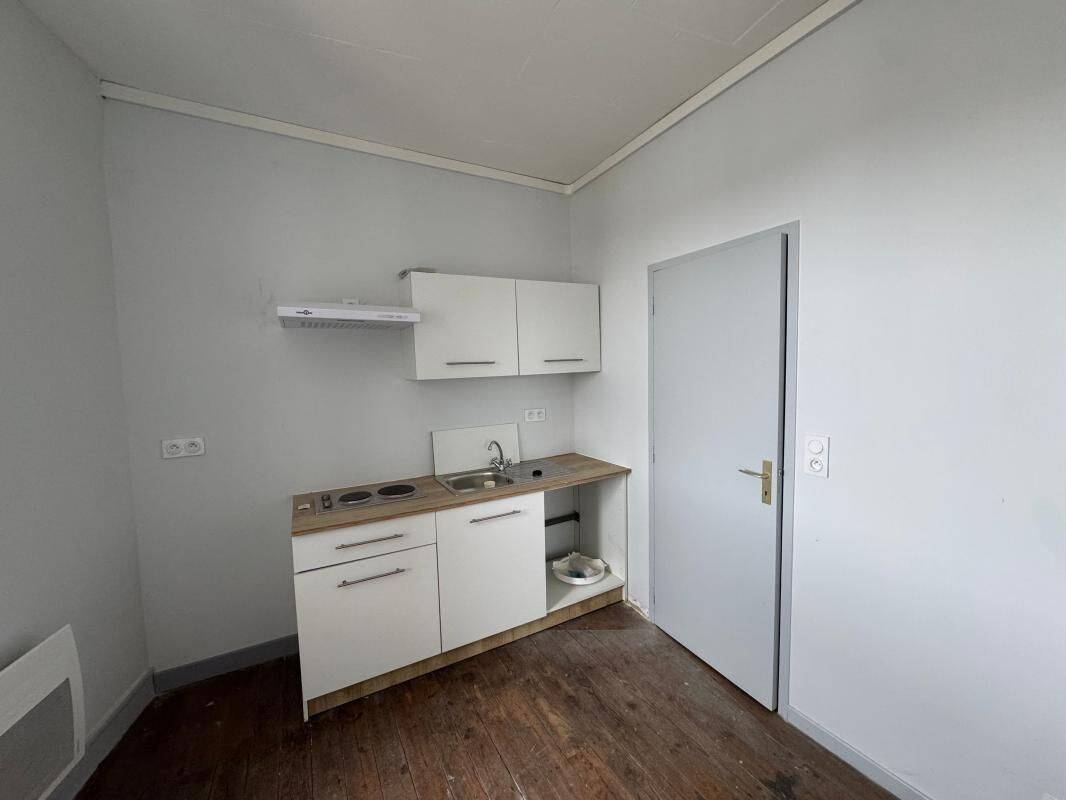 Appartement 1 pièce 31 m² · à Saint-Junien · 31,4 m² · 379 €