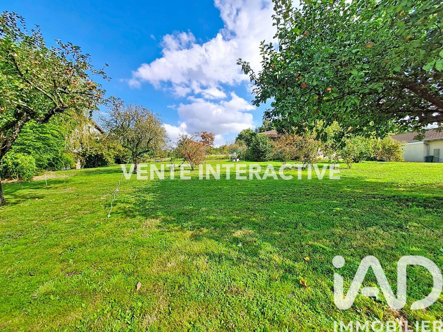 Terrain de 931 m² à Buellas - photo 2