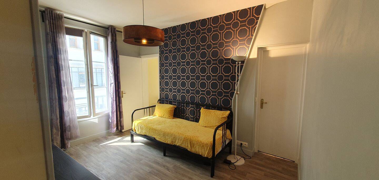 Appartement 2 pièces 34 m² · à Paris 15ème Arrondissement · 34 m² · 1 380 €