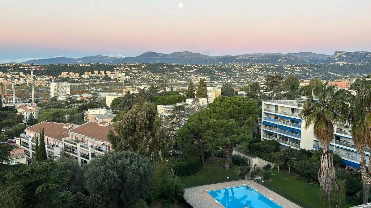Appartement 2 pièces 43 m² · à Nice · 43 m² · 1 250 €
