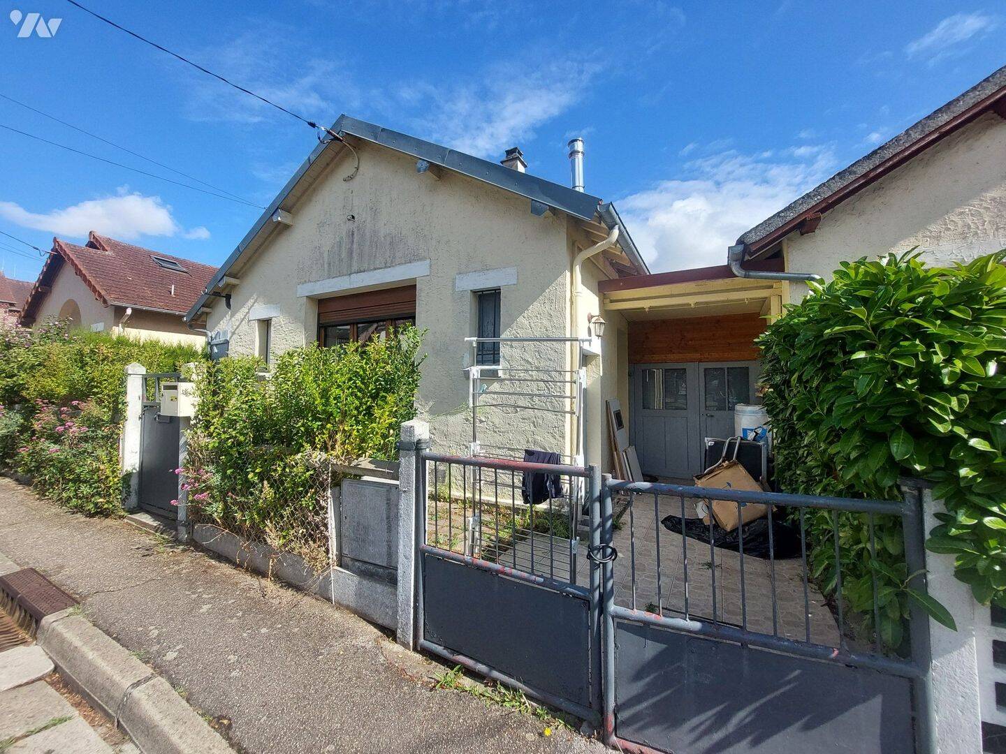 Maison 3 pièces 307 m² · à Gournay-en-Bray · 307 m² · 133 000 €