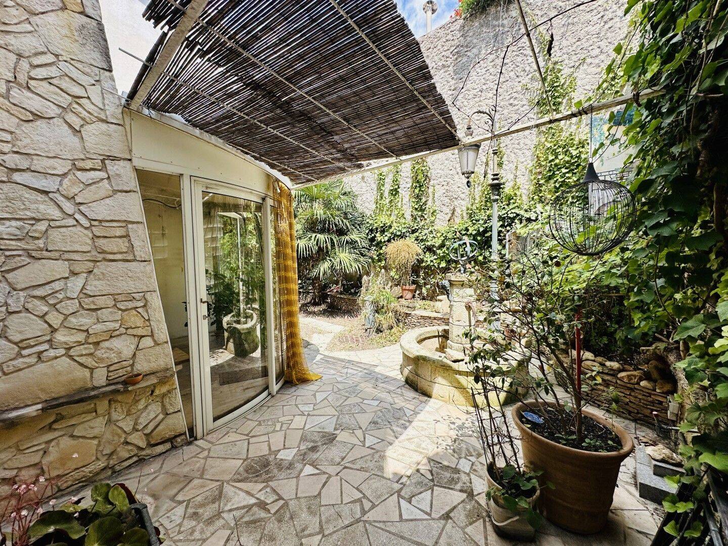 Maison 5 pièces 133 m² · à Nîmes · 133 m² · 368 000 €