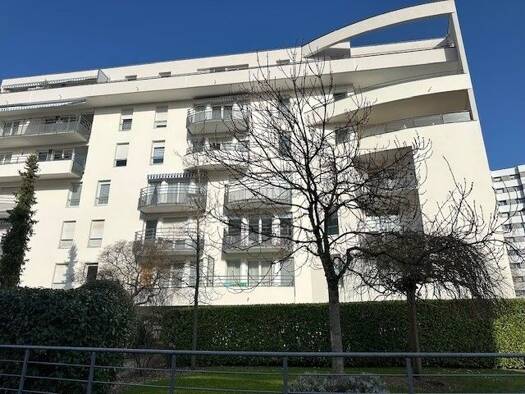 Appartement à vendre - Première occupation 330 000 € 5 pièces 3 chambres 100 m² Étage 5/6 Mon Désert-Jeanne d'Arc Nancy 54000