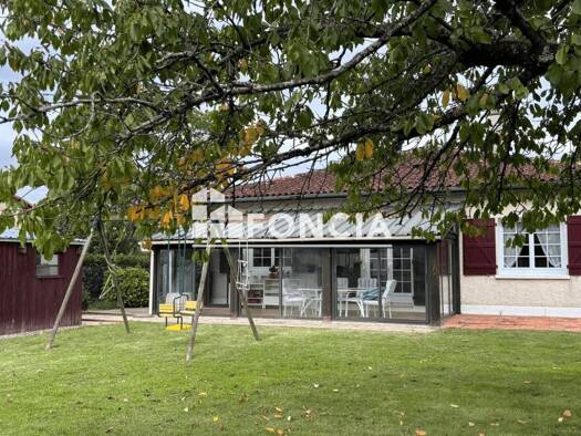 Maison de plain-pied à vendre 228 000 € 5 pièces 3 chambres 132 m² Mas-Grenier 82600