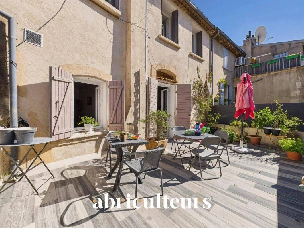 Maison 6 pièces 152 m² · à La Roque-d'Anthéron · 152,1 m² · 295 000 €