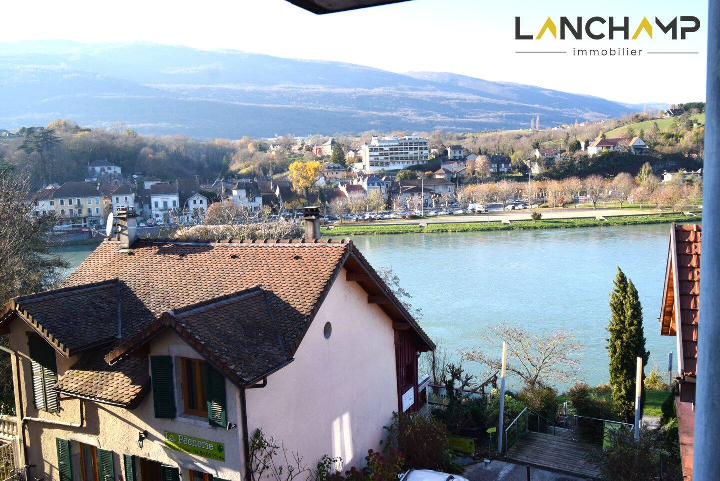 Appartement 5 pièces 149 m² · à Seyssel · 149 m² · 262 000 €