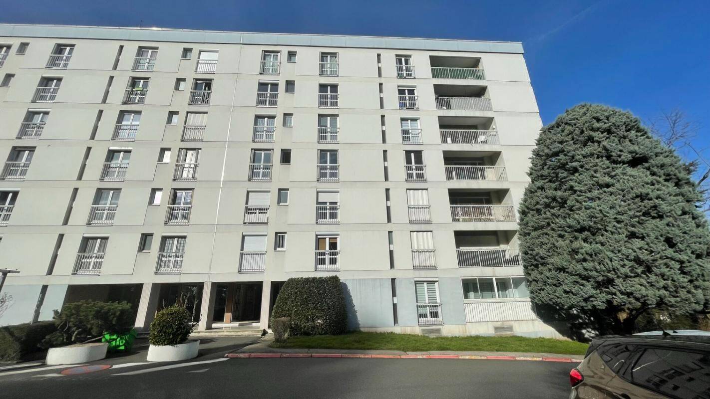 Appartement 3 pièces 46 m² · à Saint-Étienne · 46 m² · 65 000 €