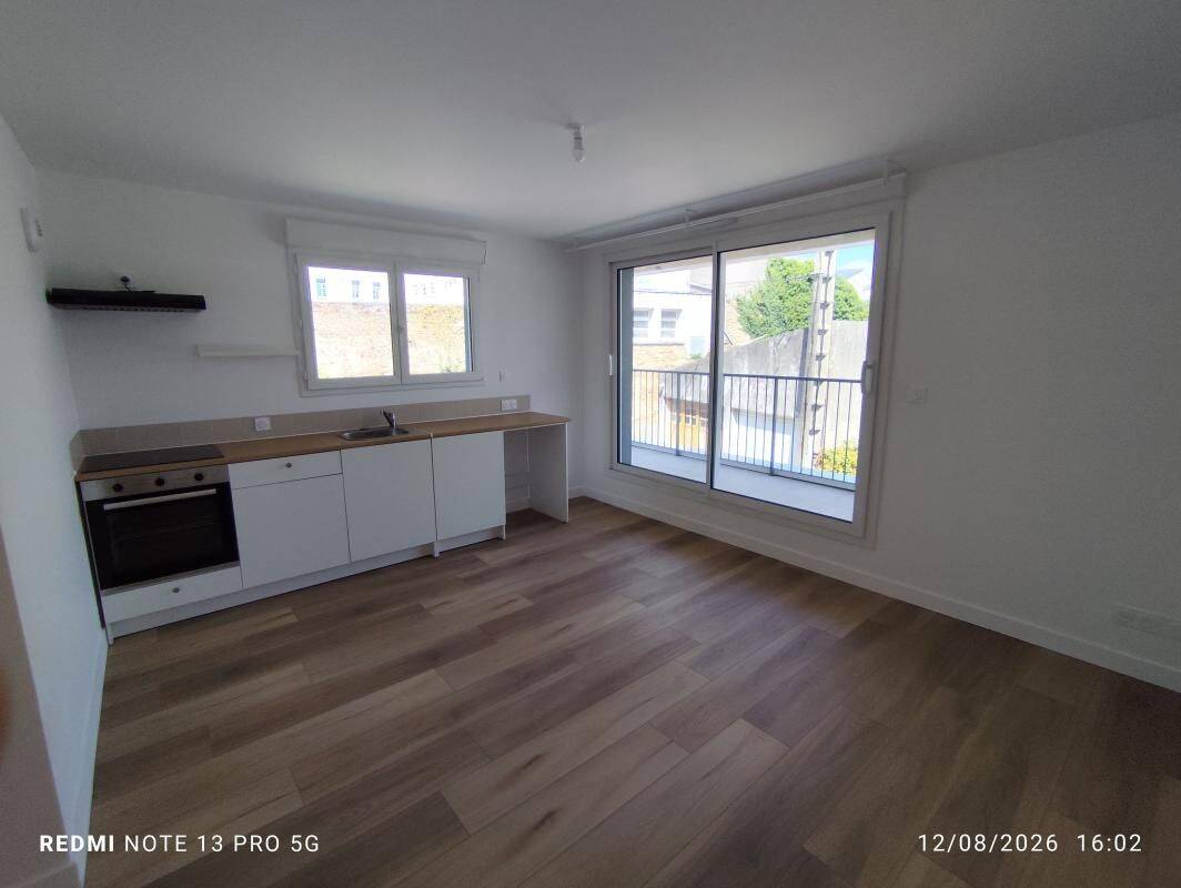Appartement 1 pièce 38 m² · à Landivisiau · 37,5 m² · 650 €
