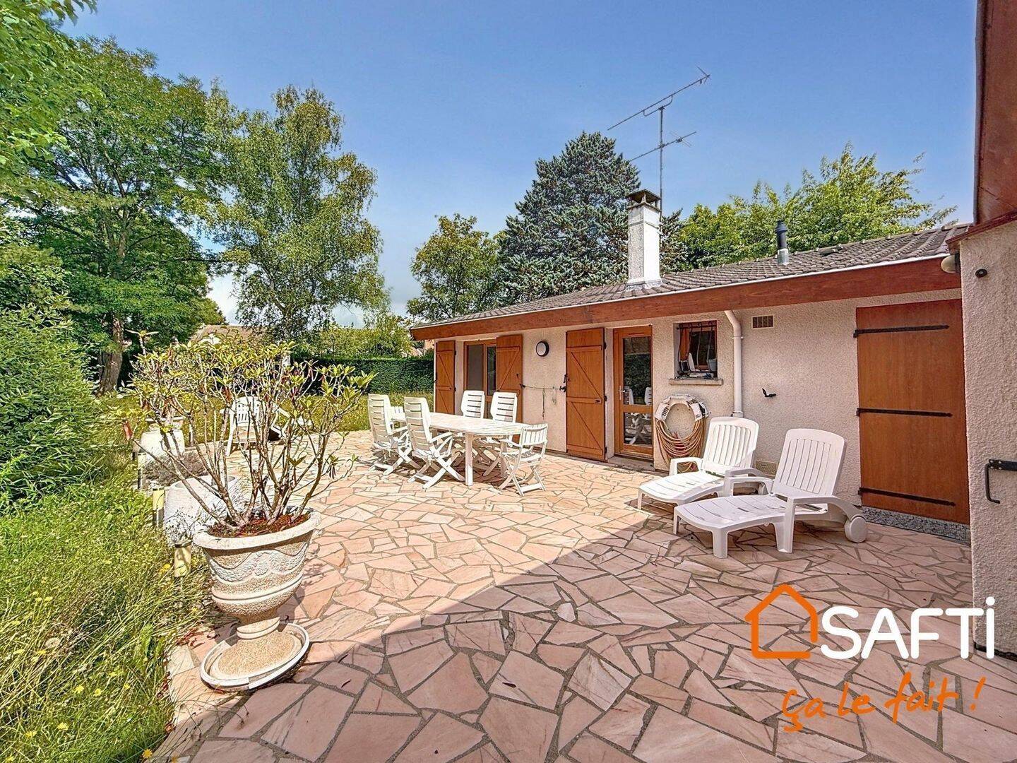 Maison 6 pièces 137 m² · à Lésigny · 137 m² · 395 000 €