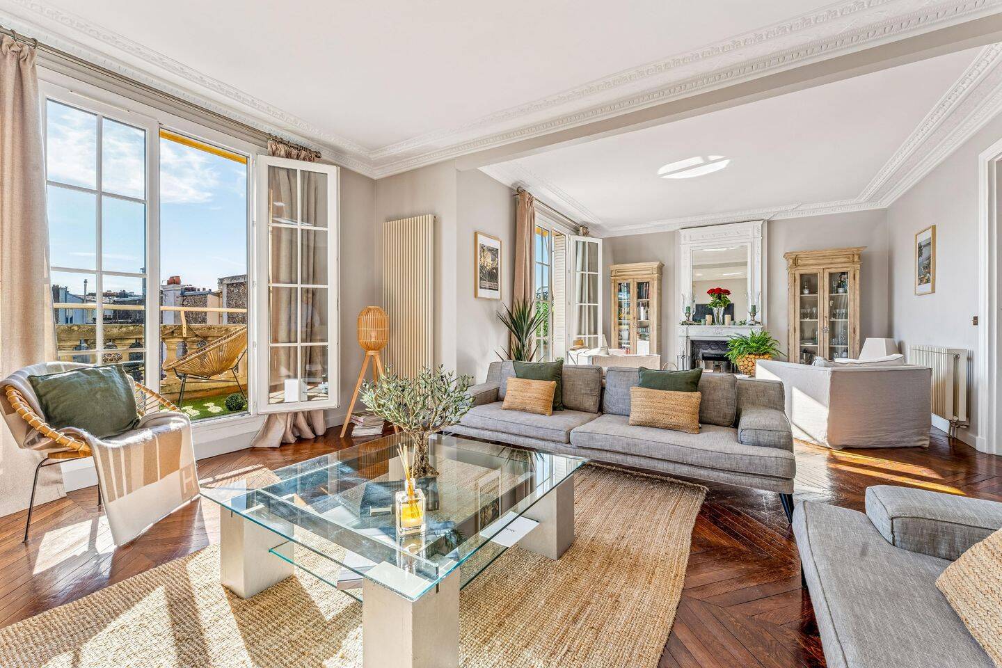 Appartement 5 pièces 136 m² · à Paris 16ème Arrondissement · 136 m² · 2 480 000 €