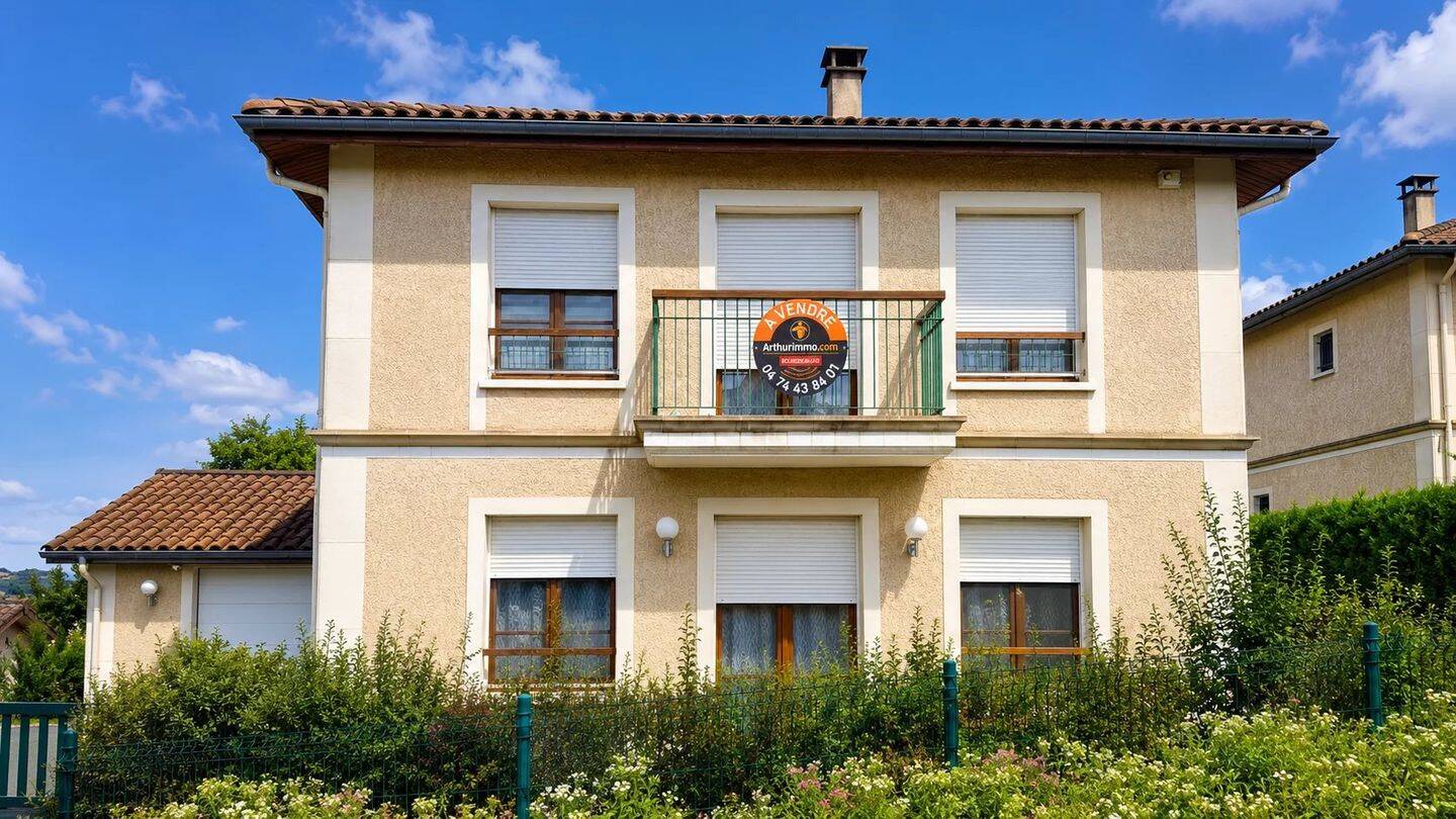 Maison 5 pièces 111 m² · à L'Isle-d'Abeau · 110,8 m² · 379 000 €