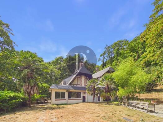 Maison à vendre 1 280 000 € 7 pièces 4 chambres 220 m² 4 726 m² de terrain Vauhallan 91430