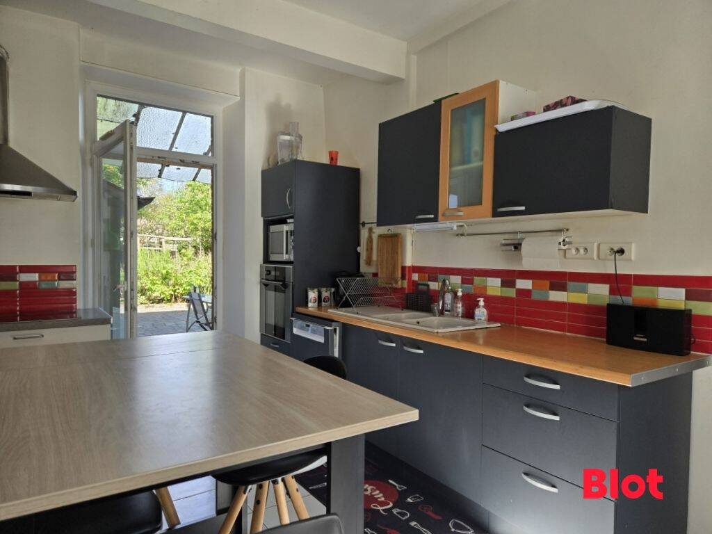 Maison 4 pièces 106 m² · à Fougères · 106,3 m² · 204 900 €