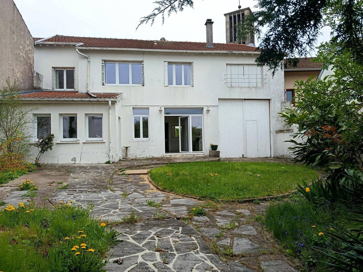 Maison 7 pièces 192 m² · à Chambrey · 192 m² · 172 000 €