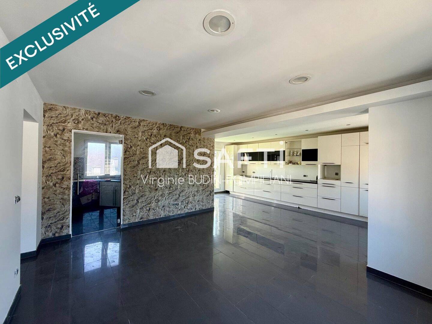 Maison 5 pièces 233 m² · à Longlaville · 233 m² · 250 000 €