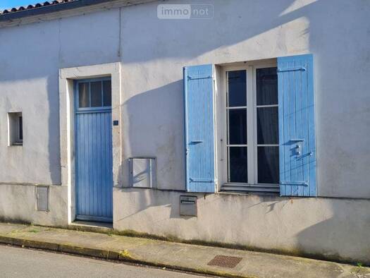 Maison à vendre 199 500 € 4 pièces 3 chambres 91 m² 498 m² de terrain Le Gua 17600