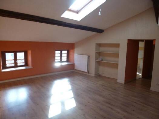 Appartement à louer 660 € 4 pièces 3 chambres 77,4 m² Étage 4/4 Centre Tarare 69170