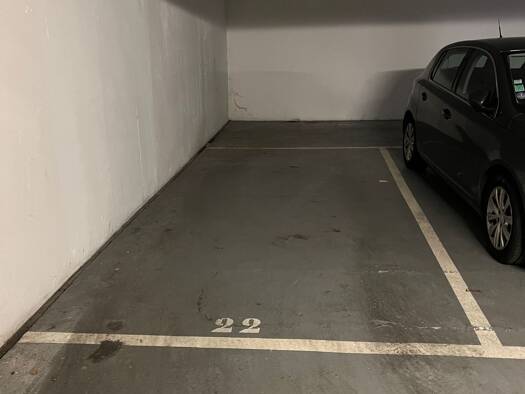 Parking à vendre 33 900 € 12 m² La Fourche-Guy Môquet Paris 17ème arrondissement 75017