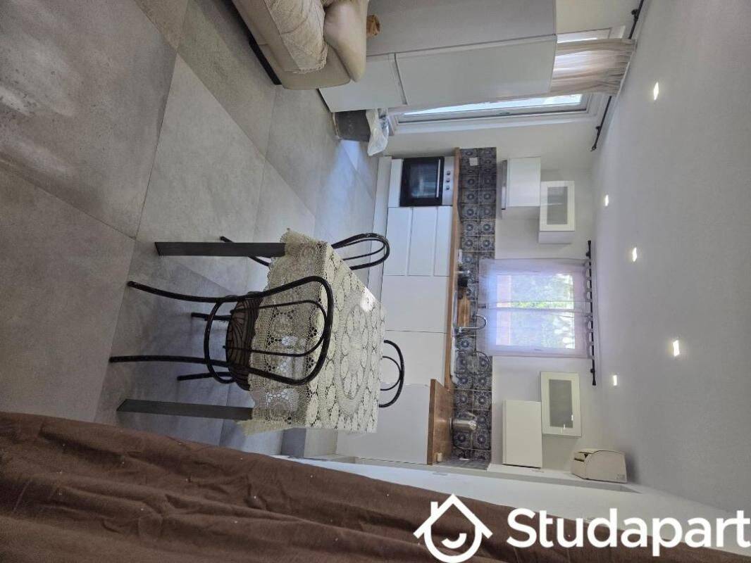Maison 2 pièces 70 m² · à Antibes · 70 m² · 1 360 €/mois