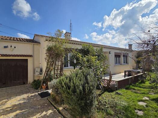 Maison de plain-pied à vendre 190 000 € 5 pièces 3 chambres 383 m² de terrain Pierrelatte 26700