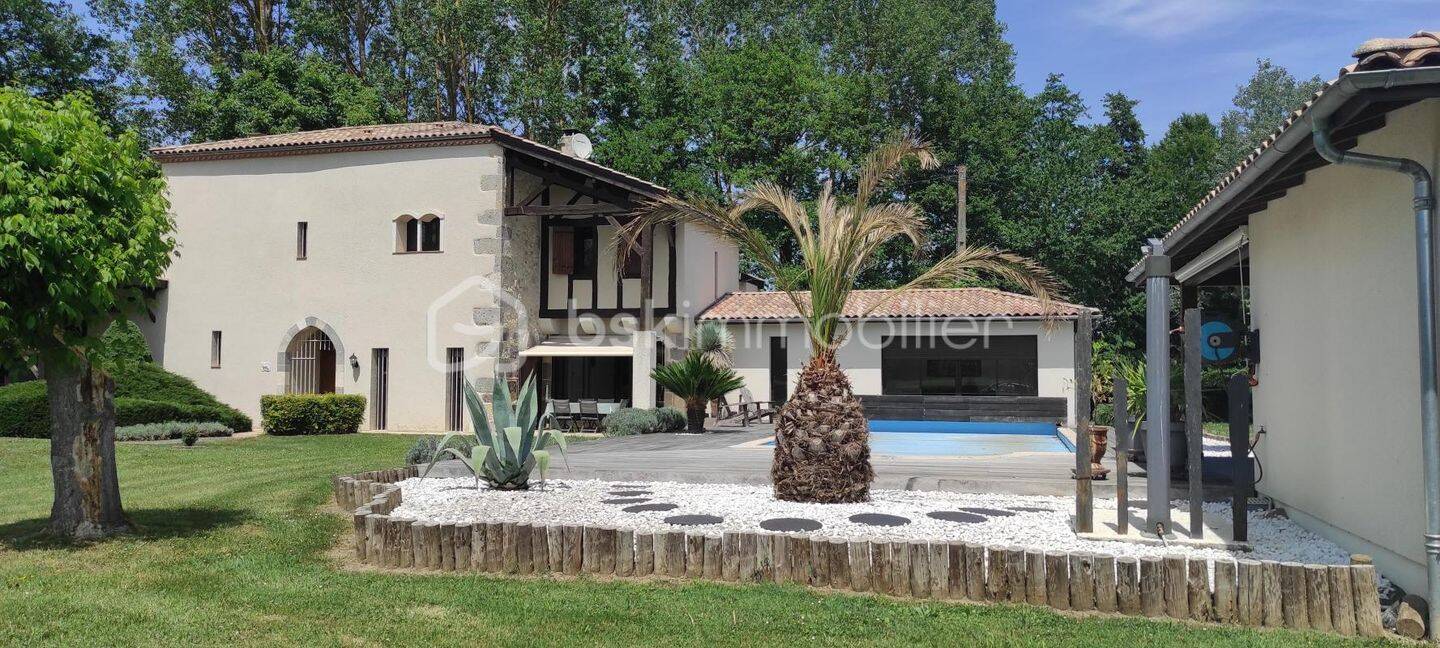 Maison 6 pièces 193 m² · à Casteljaloux · 193 m² · 429 500 €